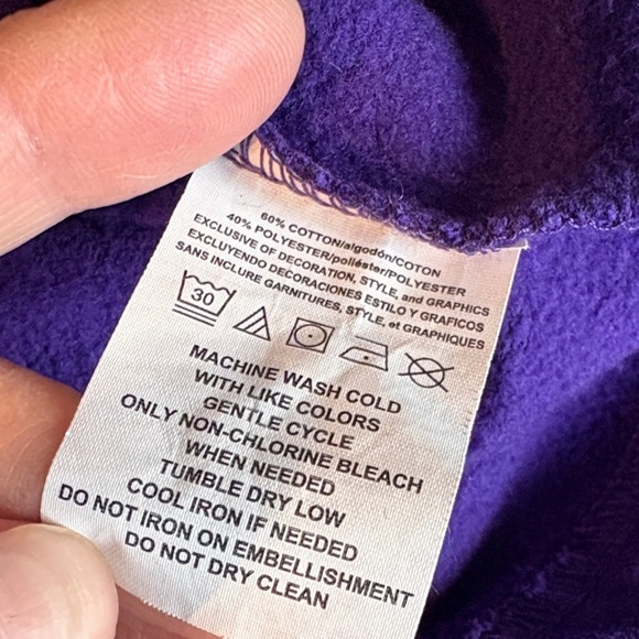 Women’s Fanatics Purple and Gold Lace-Up Minnesota Vikings Sweatshirt - Picture 6 of 6